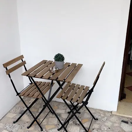 Olivier לינה וארוחת בוקר ארל